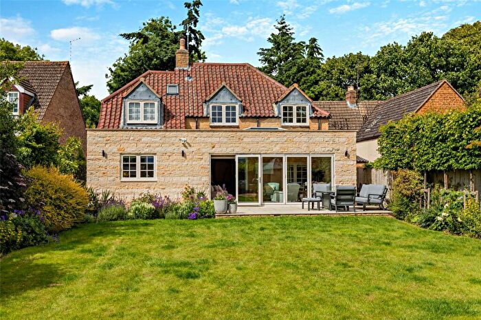 4 Bedroom Detached House For Sale In Orchard Lane, Woodnewton, Peterborough, PE8