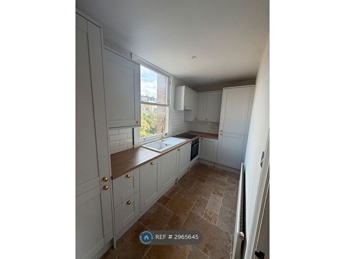 2 Bedroom Flat To Rent In Victoria Rise, London, SW4