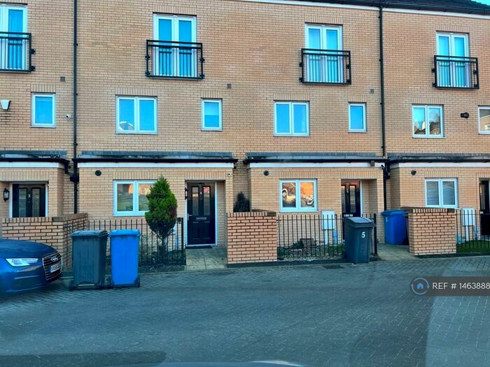 3 Bedroom Terraced House To Rent In Fox Field Close, Essex, RM20