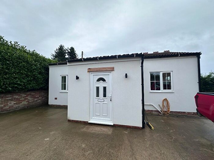 1 Bedroom Detached House To Rent In Ridge Road, Leeds, West Yorkshire, LS25