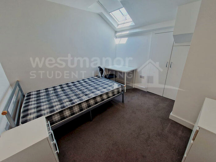 2 Bedroom Apartment To Rent In A Welford Place, Leicester, Leicestershire, LE1