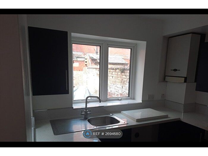 3 Bedroom Terraced House To Rent In Peter Street, Blackpool, FY1