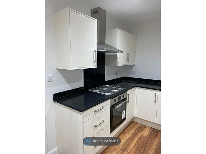 1 Bedroom Flat To Rent In Canberra Road, London, W13