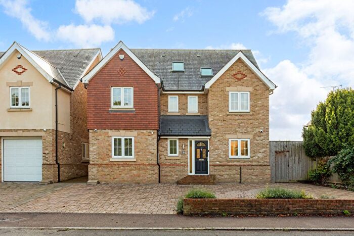 5 Bedroom Detached House For Sale In Station Road, Wraysbury, TW19