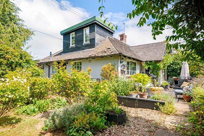 3 Bedroom Semi-Detached House For Sale In Scotsford Road, Broad Oak, TN21