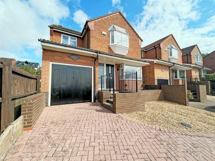 4 Bedroom Detached House To Rent In Poplar Close, Carlton, Nottingham, NG4