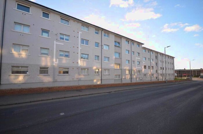 2 Bedroom Flat To Rent In Kings Court, Ayr, Ayrshire KA8