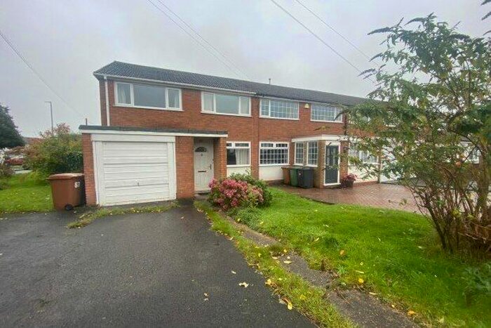 3 Bedroom Property To Rent In Maxholm Road, Sutton Coldfield, B74