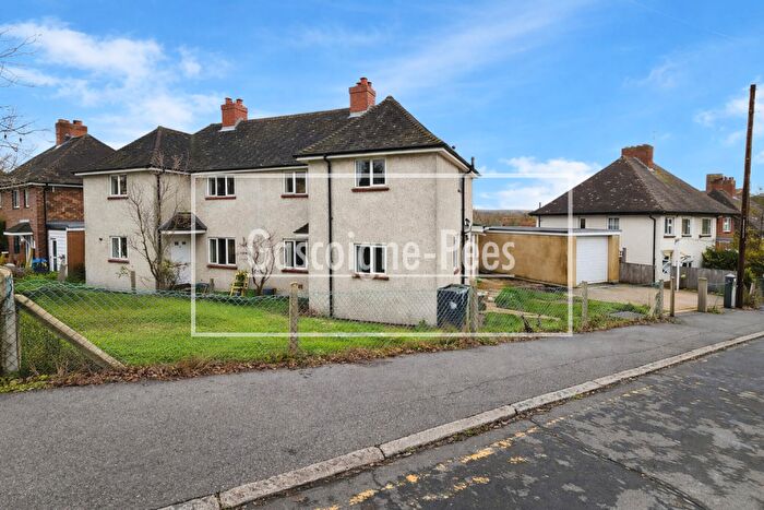 3 Bedroom House To Rent In Woodside Road, Guildford, GU2