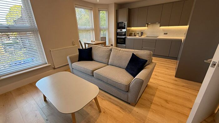 2 Bedroom Flat To Rent In Clyde Road, West Didsbury, M20