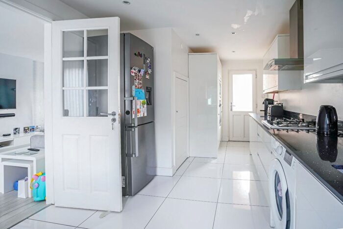 3 Bedroom Terraced House For Sale In Whitwell Road, Watford, Hertfordshire, WD25