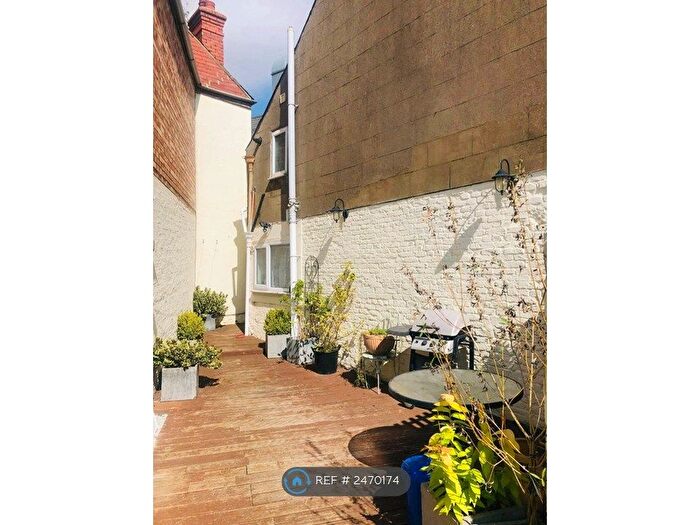 4 Bedroom Flat To Rent In South Street, Crowland, Peterborough, PE6