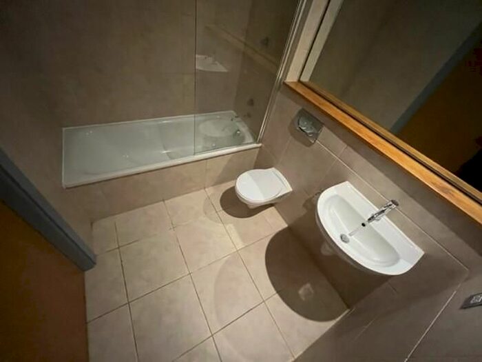 1 Bedroom Flat To Rent In Roberts Wharf, Neptune Street, LS9