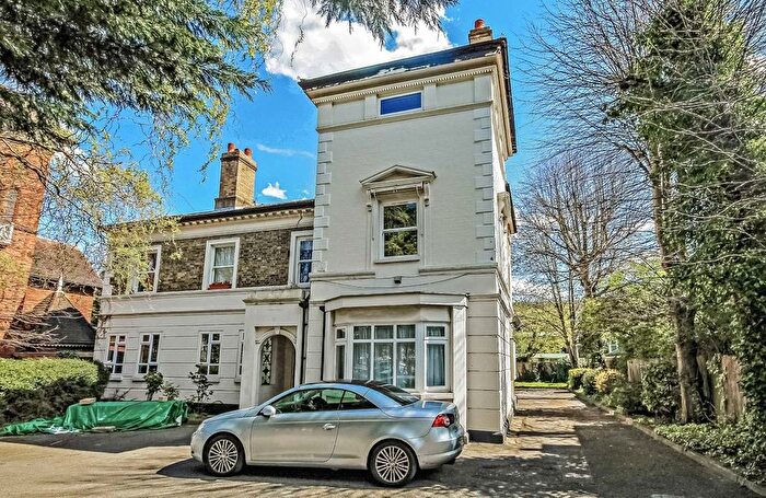 2 Bedroom Flat To Rent In Ewell Road, Surbiton, KT6