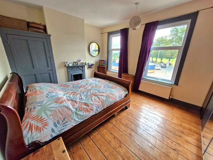 3 Bedroom Terraced House For Sale In Towcester Road, Far Cotton, Northampton, NN4