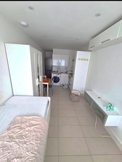 Studio To Rent In Pinner View, North Harrow, HA1