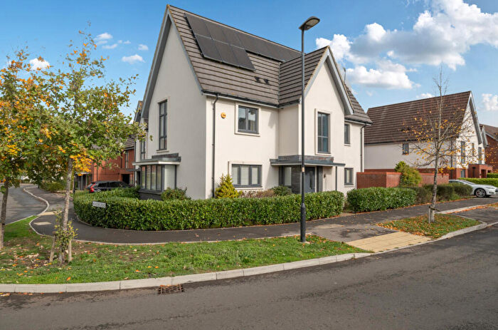4 Bedroom Semi-Detached House For Sale In John Ruskin Road, Tadpole Garden Village, Swindon, SN25
