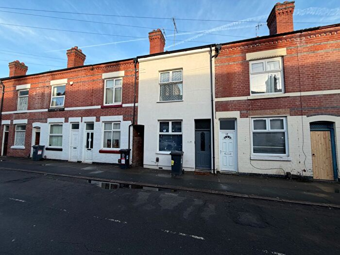 3 Bedroom Terraced House For Sale In Grasmere Street, Leicester, LE2