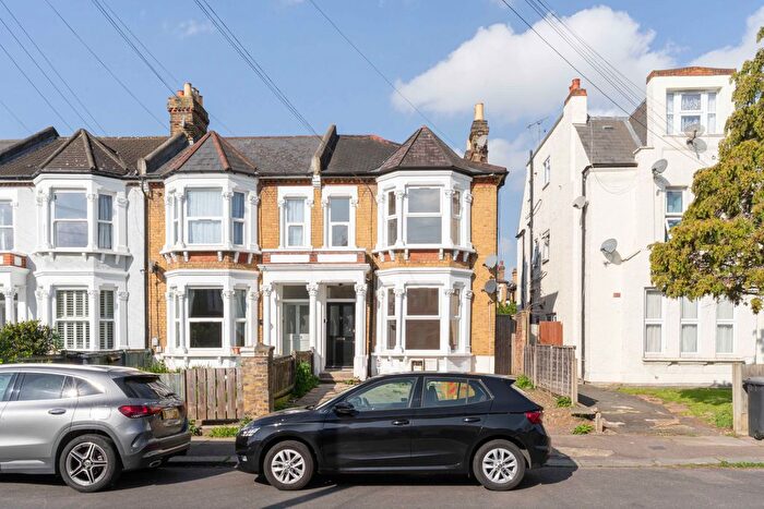 2 Bedroom Flat To Rent In Hurstbourne Road, Forest Hill, London, SE23
