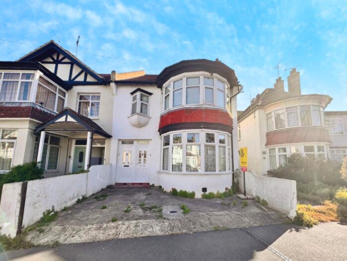 1 Bedroom Flat To Rent In Tyrrel Drive, Southend-On-Sea, SS1