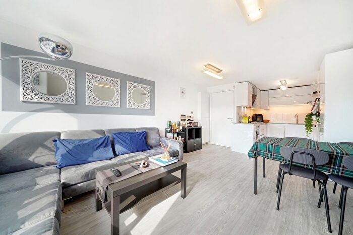 2 Bedroom Flat To Rent In Portman Gate, Lisson Grove, NW1