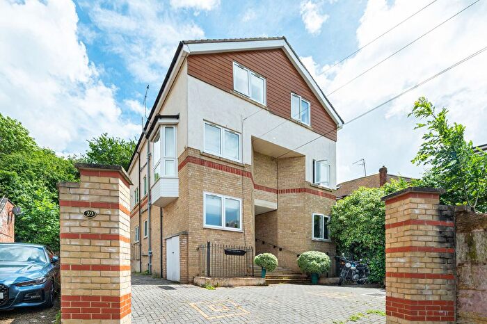 1 Bedroom Flat To Rent In Bentons Lane, London, Norwood, London, SE27