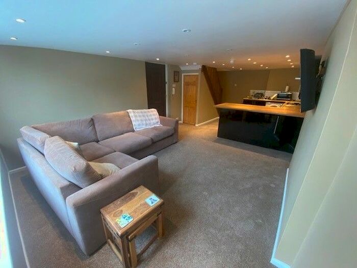 1 Bedroom Flat To Rent In The Esplanade, Weymouth, DT4