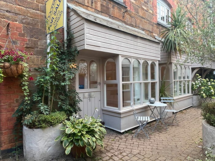1 Bedroom Cottage For Sale In Old Printworks, Uppingham, LE15
