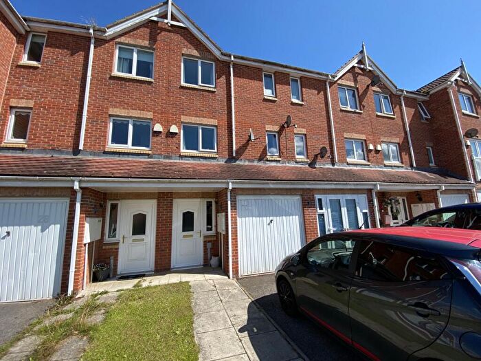 3 Bedroom Town House To Rent In The Chequers, Templetown, Consett, Durham, DH8