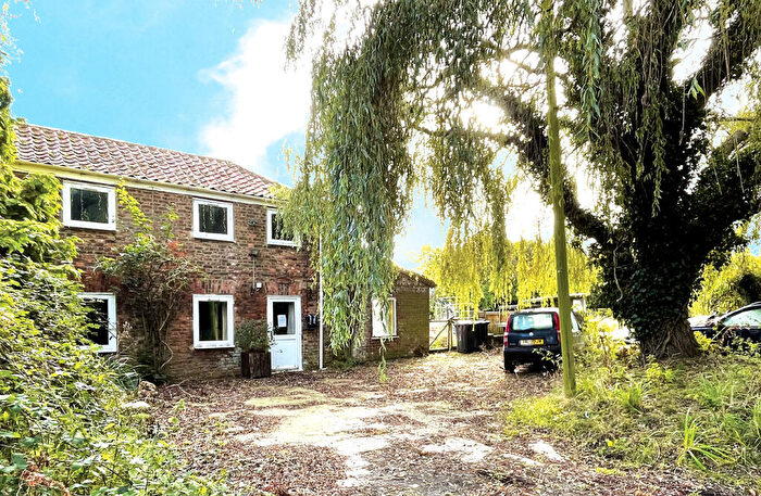 4 Bedroom Semi-Detached House For Sale In Sutton Road, Walpole Cross Keys, King's Lynn, Norfolk, PE34