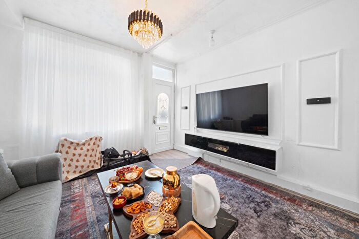 2 Bedroom Terraced House For Sale In Whittier Street, Liverpool, L8