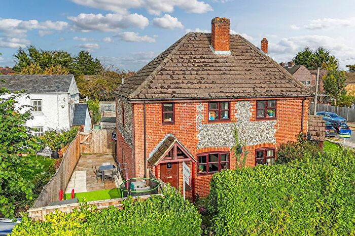 3 Bedroom Terraced House For Sale In Oakland Way, Flackwell Heath, HP10