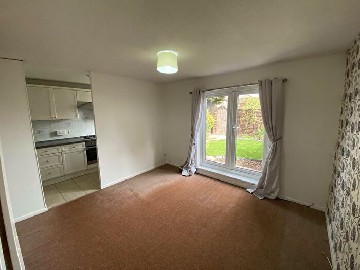 1 Bedroom Terraced House To Rent In Thatcham, Berkshire, RG19