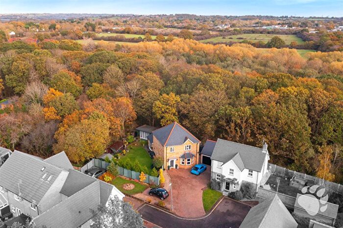 4 Bedroom Detached House For Sale In Thistle Close, Noak Bridge, SS15