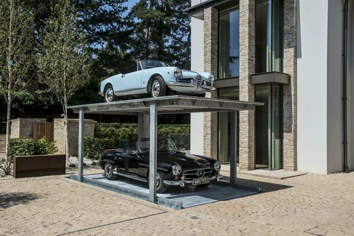 6 Bedroom Detached House To Rent In Camlet Way, Barnet, EN4