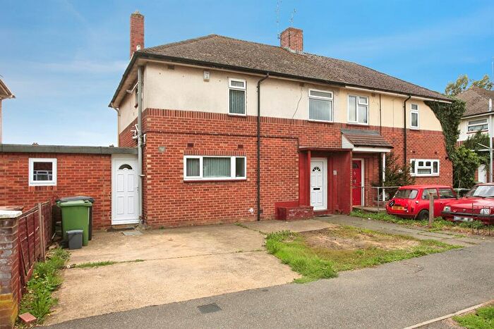 5 Bedroom Terraced House For Sale In Birchtree Avenue, Peterborough, PE1
