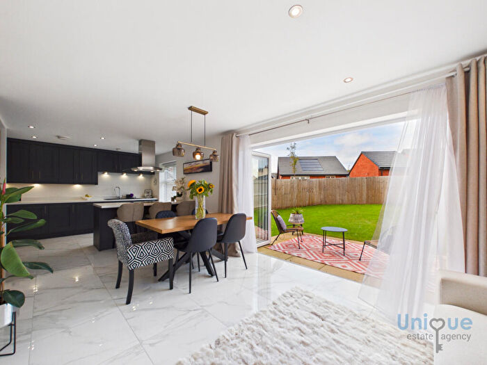 4 Bedroom Detached House For Sale In Spring Lane, Poulton-le-Fylde, FY6