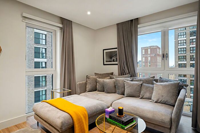 3 Bedroom Flat To Rent In New Drum Street, London, E1