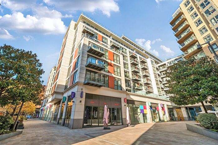 2 Bedroom Flat For Sale In Longfield Avenue, London, W5