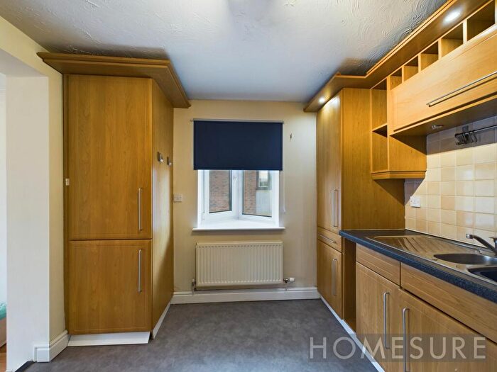 2 Bedroom Apartment For Sale In South Ferry Quay, Liverpool, L3