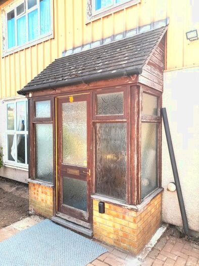 3 Bedroom Semi-Detached House To Rent In Conway Drive, Hayes, Greater London, UB3