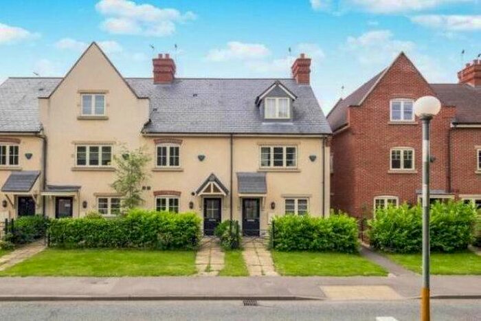 3 Bedroom Semi-Detached House To Rent In Church View, Nottingham, NG11