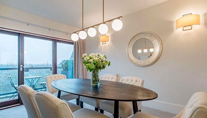 6 Bedroom Flat To Rent In Strathmore Court, Park Road, St Johns Wood, London, NW8