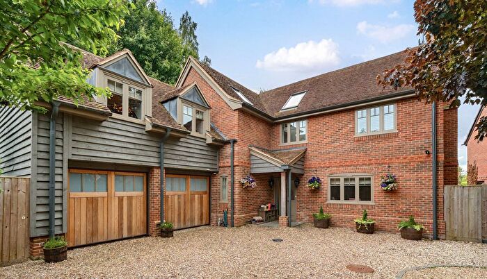 4 Bedroom Detached House For Sale In Oxford Road, Benson, Wallingford, Oxfordshire, OX10