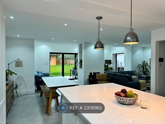 4 Bedroom Detached House To Rent In London Road, Hildenborough, TN11