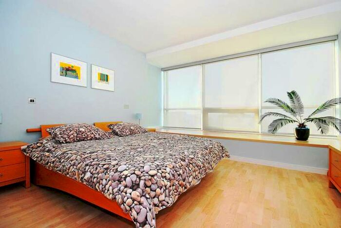 2 Bedroom Flat To Rent In Grosvenor Road, Pimlico, SW1V