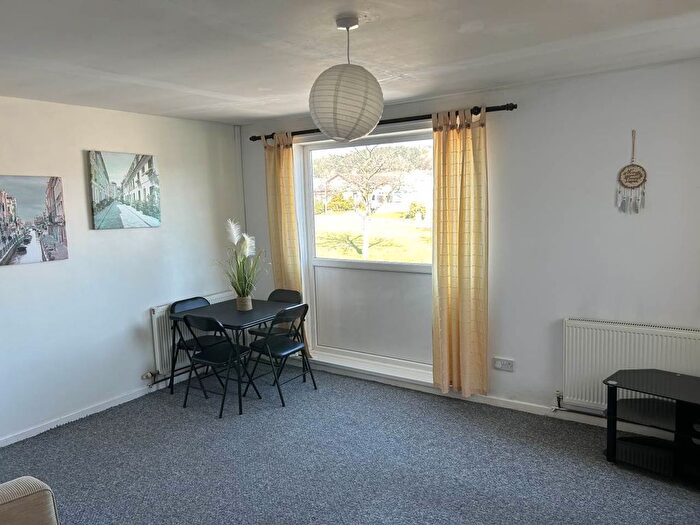 2 Bedroom Flat To Rent In Penbryn, Lampeter, Ceredigion, SA48