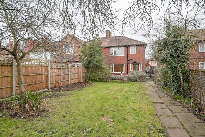 2 Bedroom Semi Detached House To Rent In Howsman Road, London, SW13