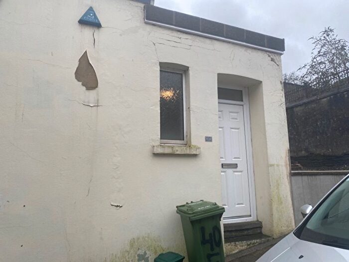 2 Bedroom Flat To Rent In Bruce Street, Mountain Ash, CF45