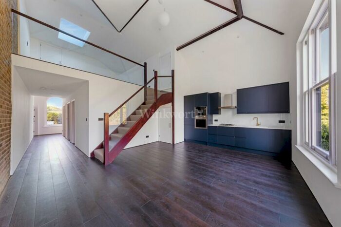 2 Bedroom Apartment To Rent In Southend Road, Beckenham, BR3